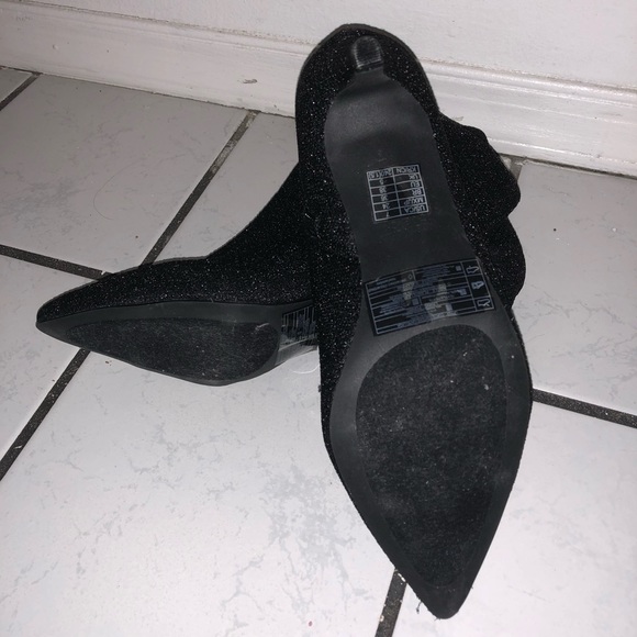 FOREVER21 Black booties - Picture 3 of 4